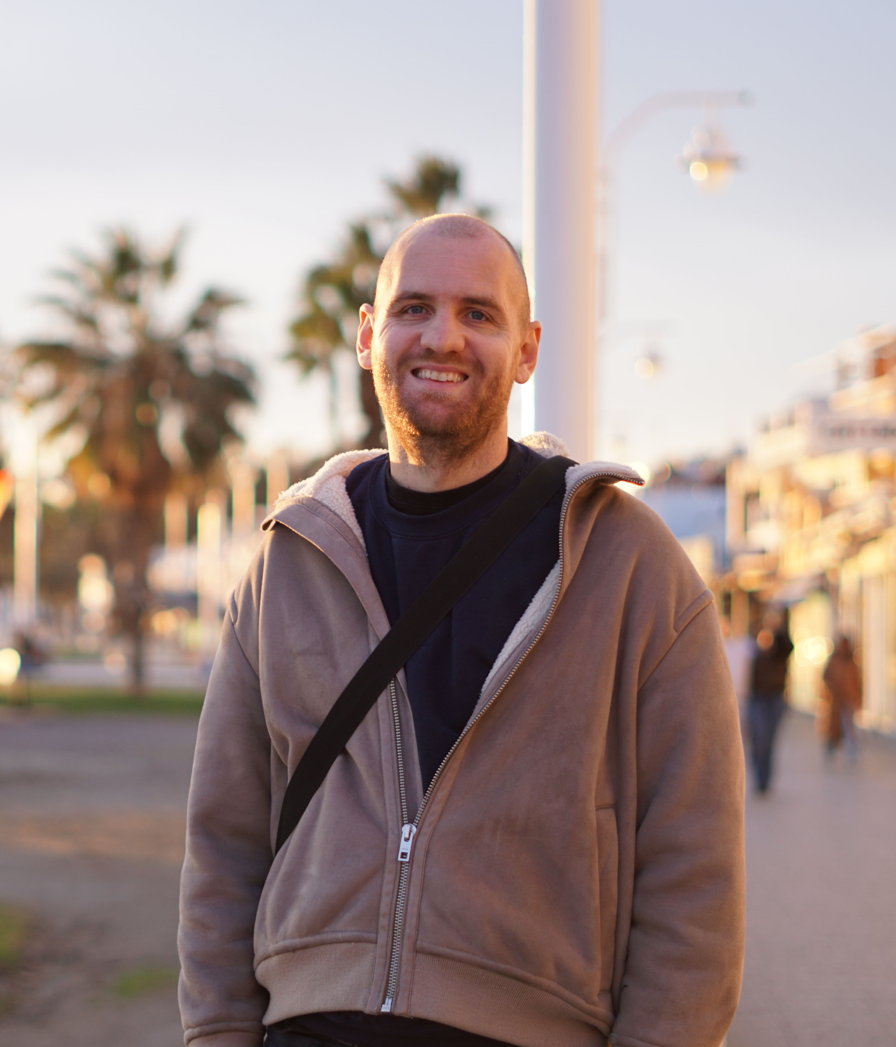 Author Niklas Ficher